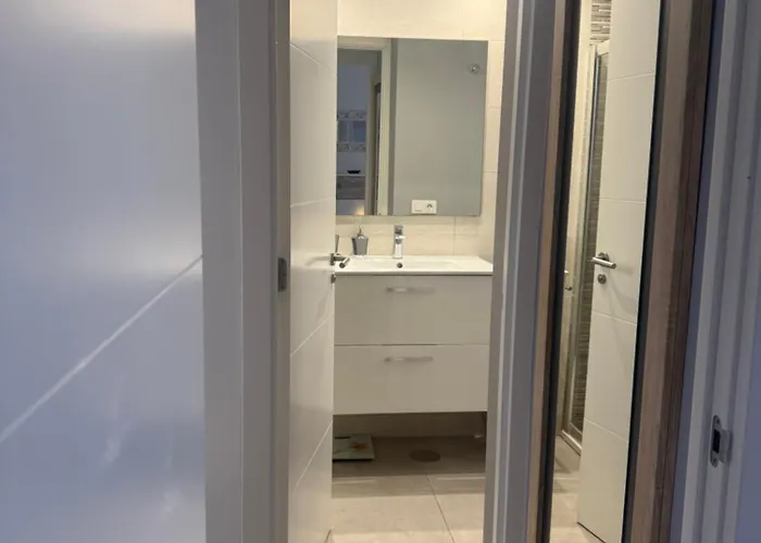 Bajo La Luna - Sun Daire Corralejo